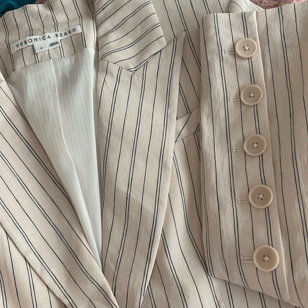 Veronica Beard Pinstriped Cropped Armada Linen Blend Jacket - Picture 9 of 10